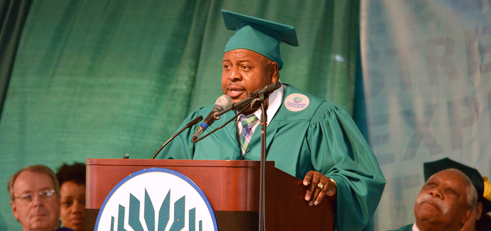 詹姆斯•蒂尔曼