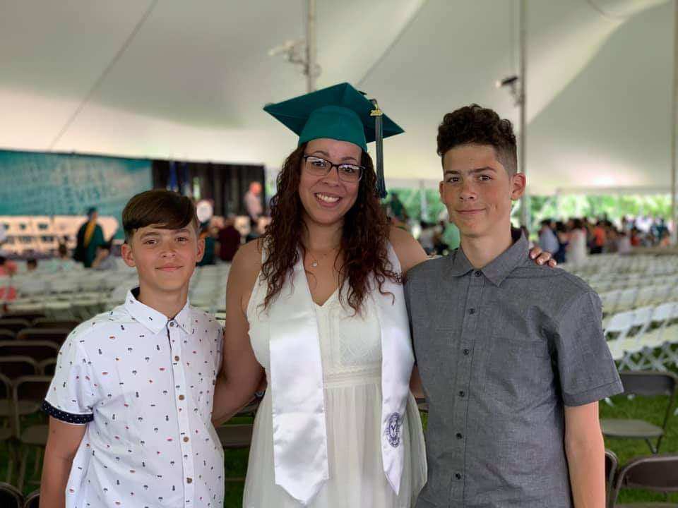 story about becoming a 殡仪馆馆长 in connecticut