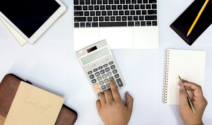 how does financial aid work for students