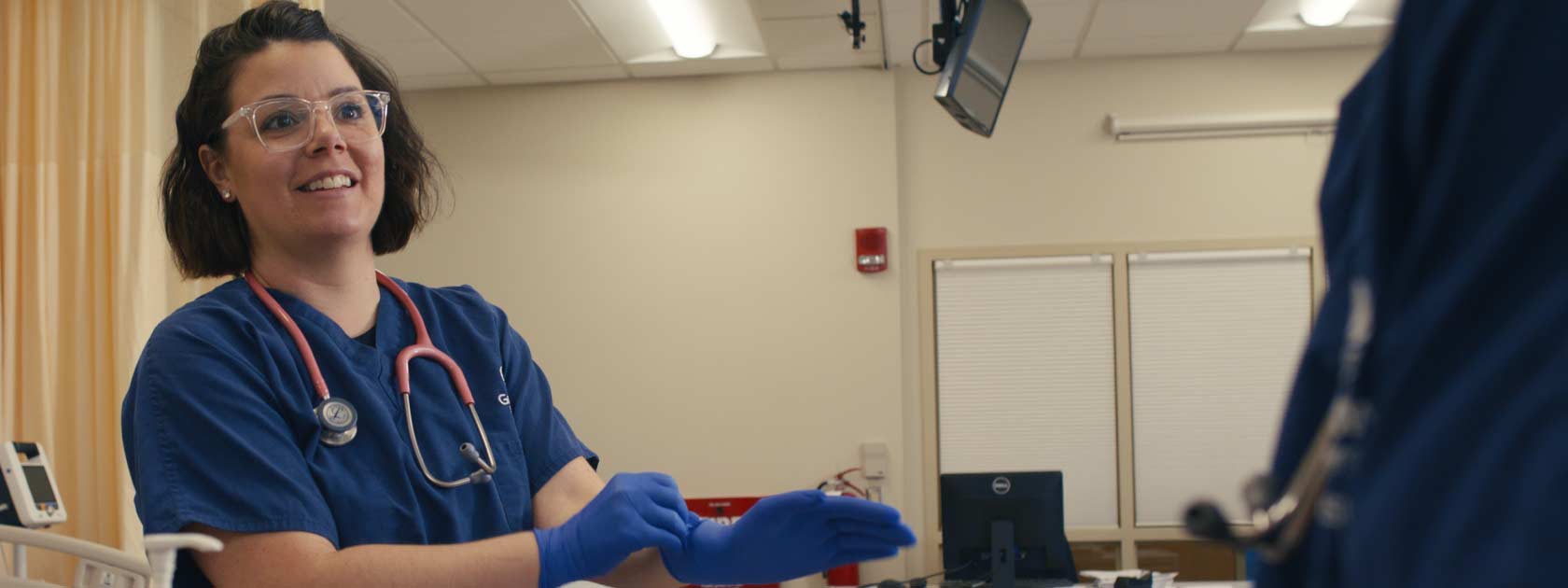 以职业为重点的学位课程，导致需求的职业.