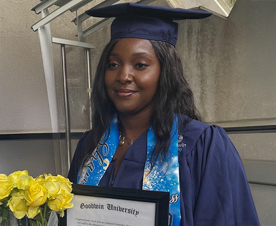 Headshot of Shanea Smith