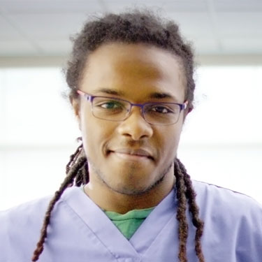 photo of 詹姆斯·托马斯。