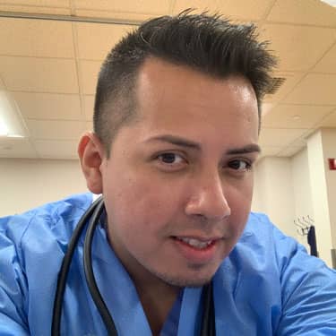 Headshot of 哈维尔